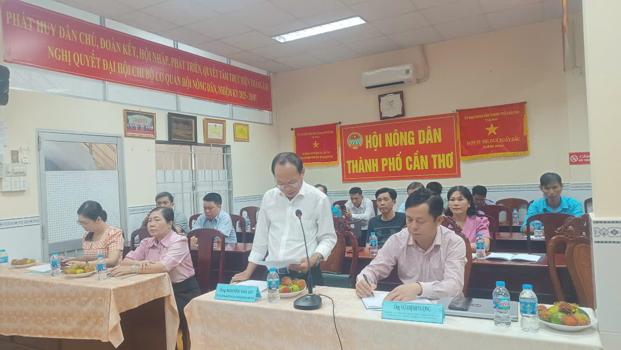 Cần Thơ tham dự Hội thảo khoa học “Nông dân Việt Nam – từ truyền thống đến chuyên nghiệp và thông minh”