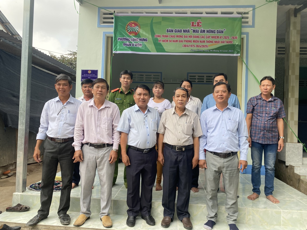 Hội Nông dân phường Long Hưng bàn giao Mái ấm nông dân